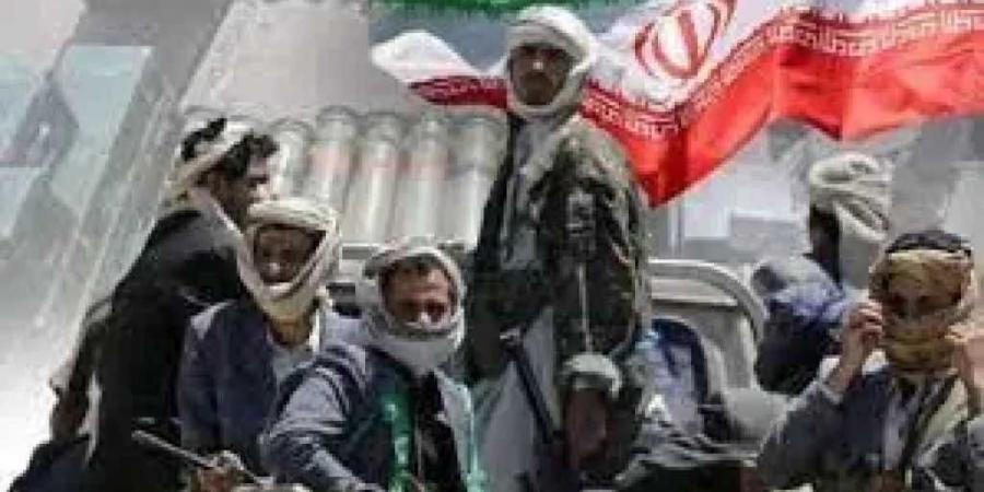 ”سنقاتل إلى جانب إيران”.. تصريح صادم من قيادي حوثي