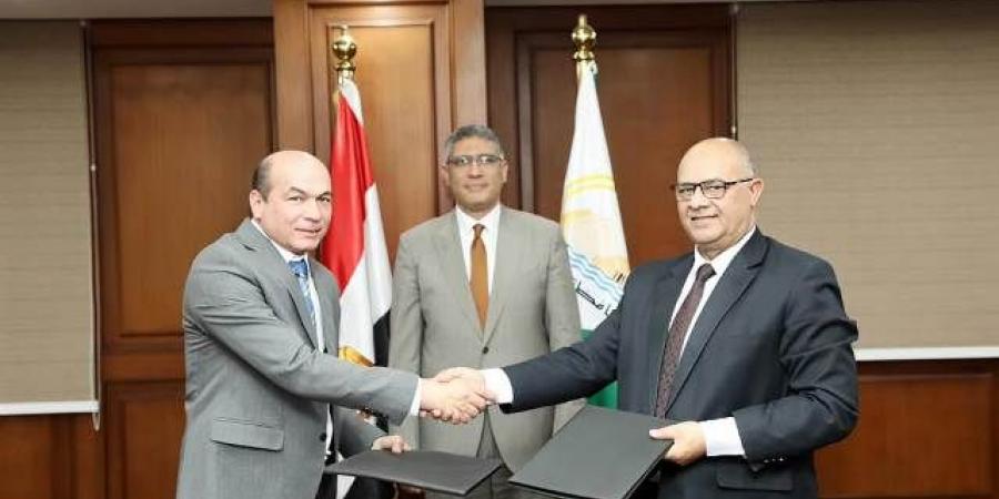 تمثال للطبيب العالمي "السير" مجدي يعقوب بميدان الكيت كات 