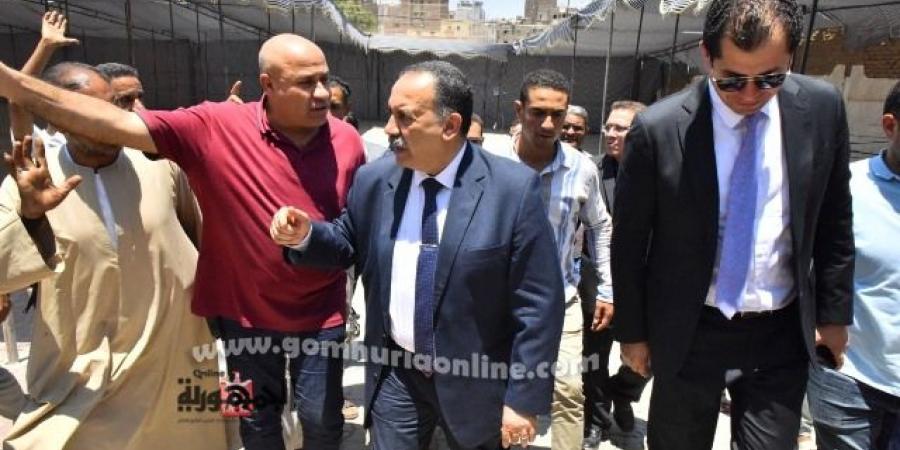 محافظ أسيوط يتفقد اللمسات النهائية للسوق الحضري الجديد