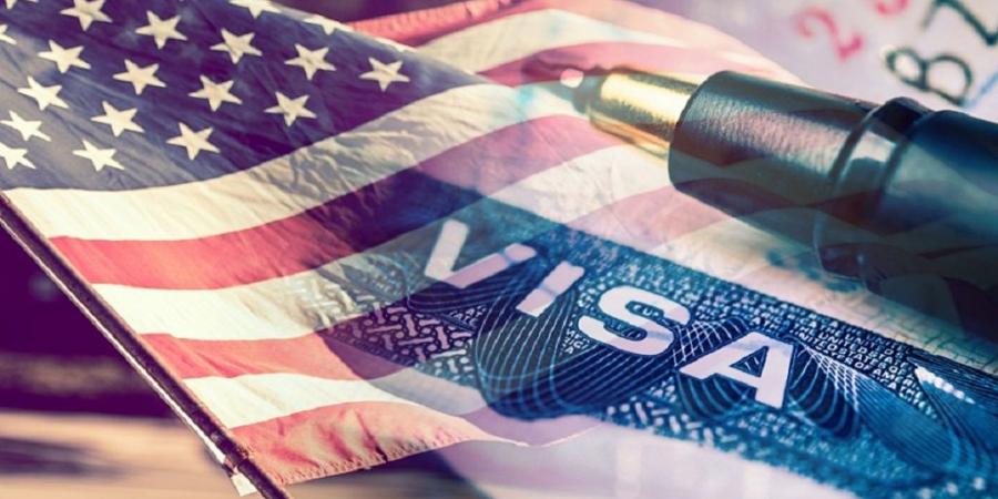 واشنطن تعيد فتح تأشيرات الطلاب والزوار.. وتشدد الرقابة على محتوى منصات التواصل
