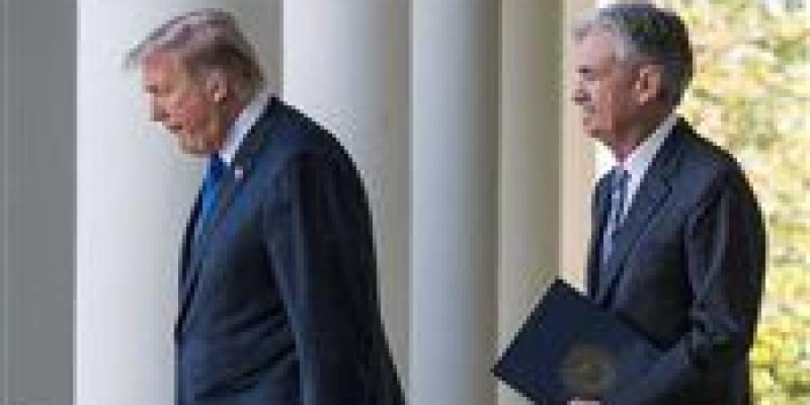 ترامب يُلوّح مجددًا بإقالة جيروم باول بسبب معدلات الفائدة