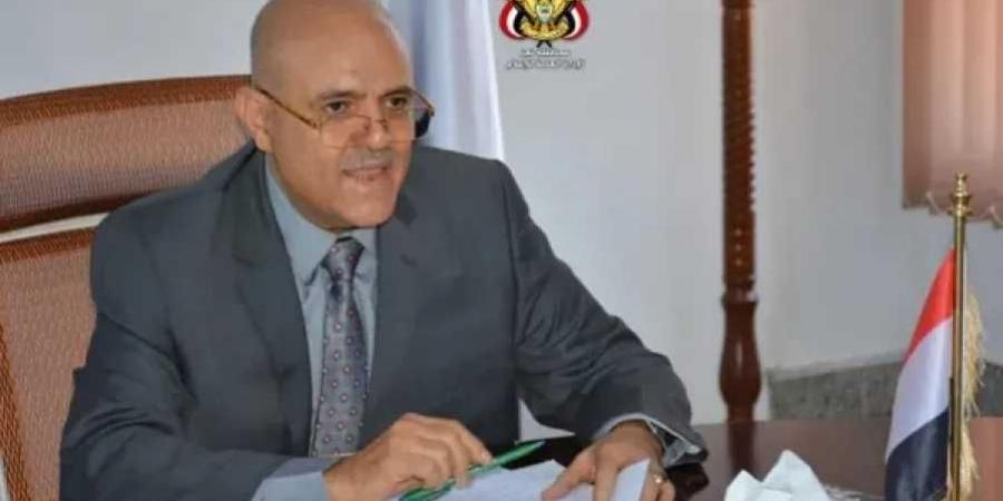 ”أنباء عن حادث مروري لمحافظ تعز.. ومصادر تكذب الرواية”
