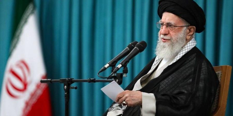 "يديعوت أحرنوت" نقلا عن مصادر إسرائيلية: سنقبل بوقف إطلاق النار مع إيران إذا وافق خامنئي