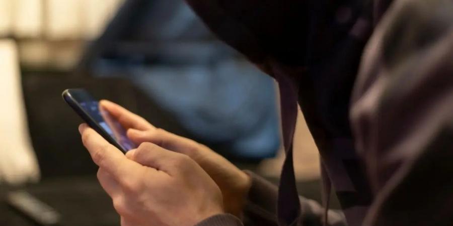 انفجار الهواتف الذكية.. بين الحرب السيبرانية والحقائق التقنية