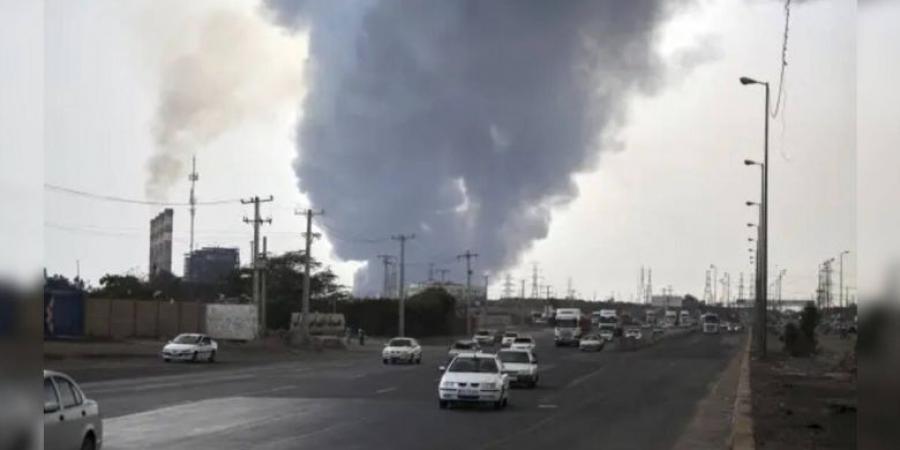 دوي انفجارات شديدة في مدينة بوشهر الإيرانية