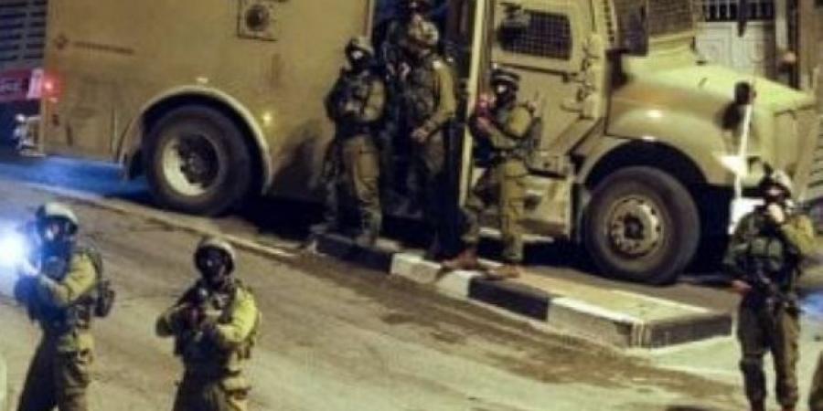 إصابة 8 فلسطينيين جراء استهداف الاحتلال الإسرائيلي منتظري المساعدات وسط غزة