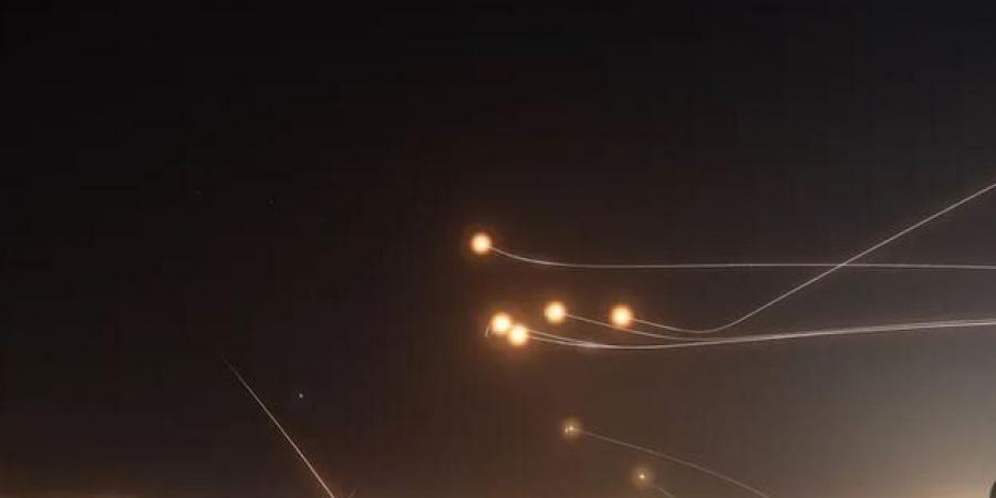 عاجل| الاحتلال الإسرائيلي يشن ضربات على أهداف عسكرية داخل إيران