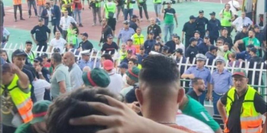 3 وفيات و81 مصاباً نتيجة سقوط حاجز في ملعب بالجزائر