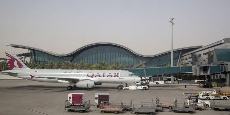 قطر تعلن إيقاف حركة الملاحة الجوية مؤقتا