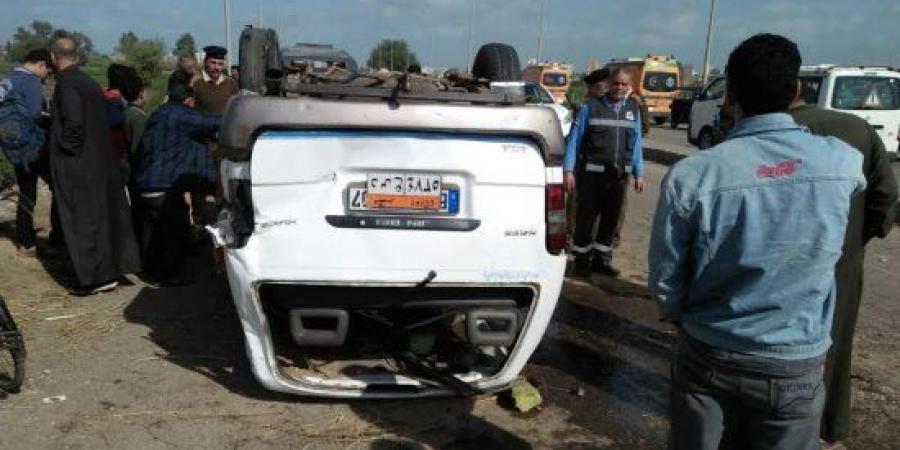 إصابة 9 أشخاص في حادث انقلاب ميكروباص بحدائق أكتوبر
