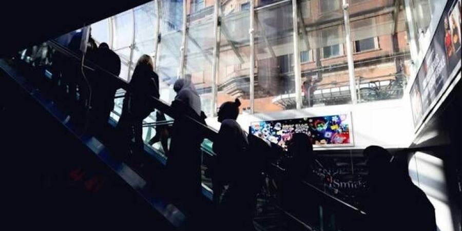 بريطانيا تتعهد باستثمار مليار إسترليني لبناء مركز للأمن البيولوجي