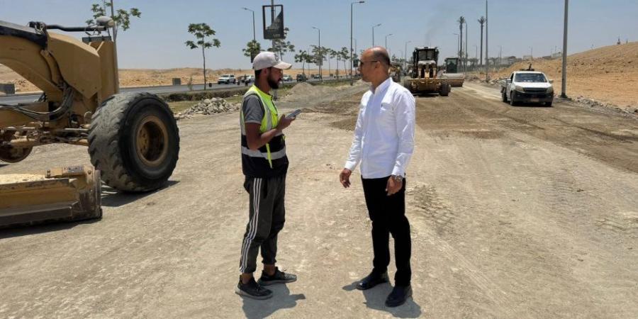 رئيس جهاز مدينة القاهرة الجديدة يتفقد أعمال تطوير محور التسعين الشمالي