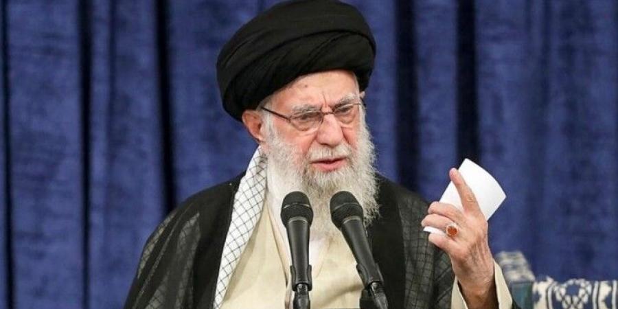خامنئي: لم نعتدِ على أحد ولا نقبل أن يعتدي أحد علينا أحد ولن نستسلم لهجوم أحد