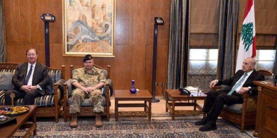 بري عرض تطورات الاوضاع والمستجدات السياسية خلال إستقباله كبير مستشاري وزارة الدفاع البريطانية