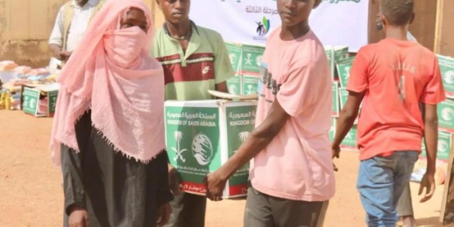 سلمان للإغاثة يوزّع (800) سلة غذائية في محلية الجبل بولاية الخرطوم بالسودان