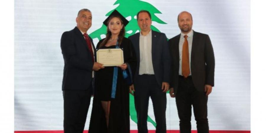 الجميل: لبنان سيعود أفضل مما كان وسنبقى فيه ولن نتخلى عنه