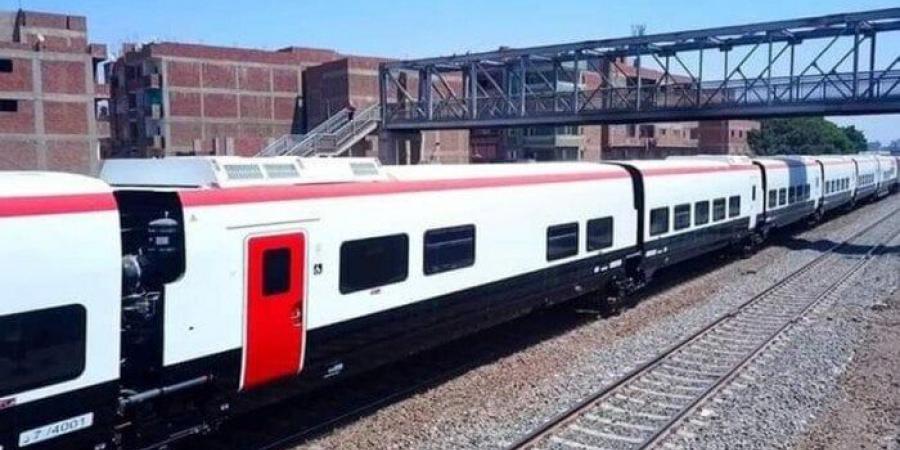«المكيّفة والروسي وتالجو».. مواعيد قطارات الصعيد اليوم الخميس 26 يونيو 2025