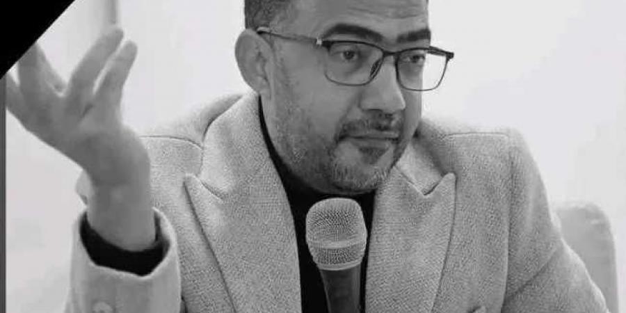 الرئيس العليمي يعزّي بوفاة فؤاد الحميري.. ووزارة الإعلام: واجه الكهنوت الإمامي بسلاح الكلمة