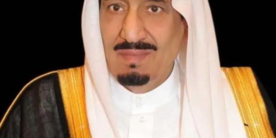خادم الحرمين الشريفين يعزّي أمير دولة الكويت في وفاة الشيخ فهد صباح الناصر المبارك الصباح