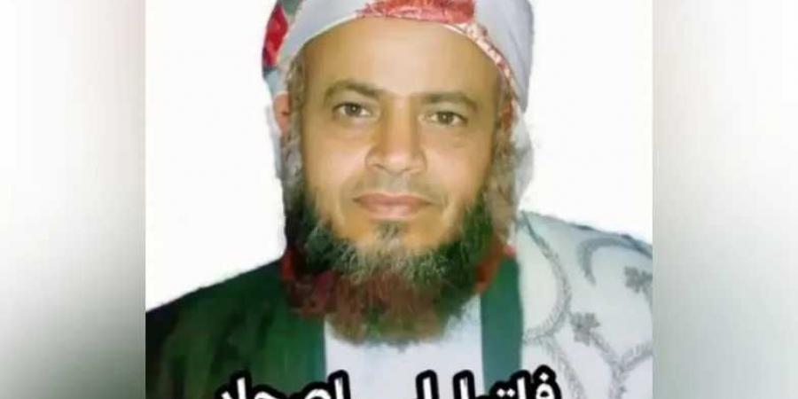 أوجع اليمنيين وفضح الحوثيين.. فيديو جديد لمعلم القرآن الشيخ صالح حنتوس قبل قتله في منزله