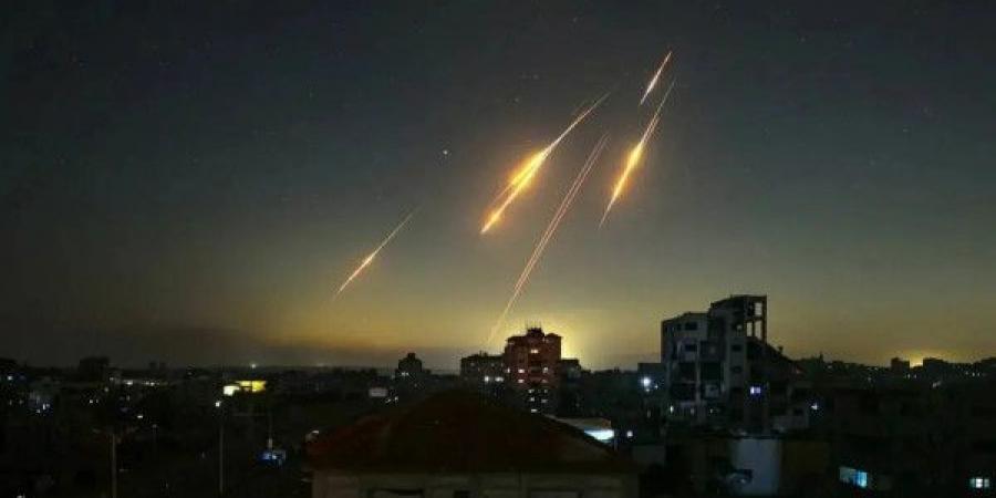 صحيفة: إيران ضربت خمس منشآت عسكرية إسرائيلية بشكل مباشر خلال الحرب