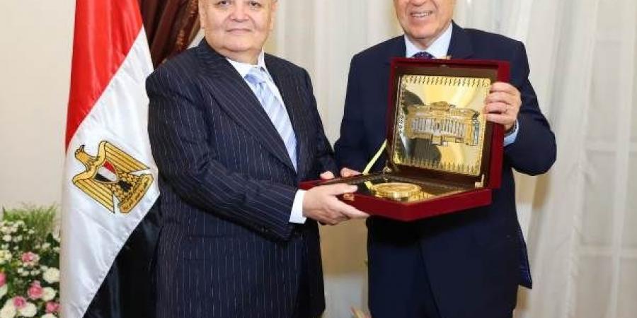 رئيس مجلس الدولة يستقبل رئيس المحكمة الدستورية العُليا