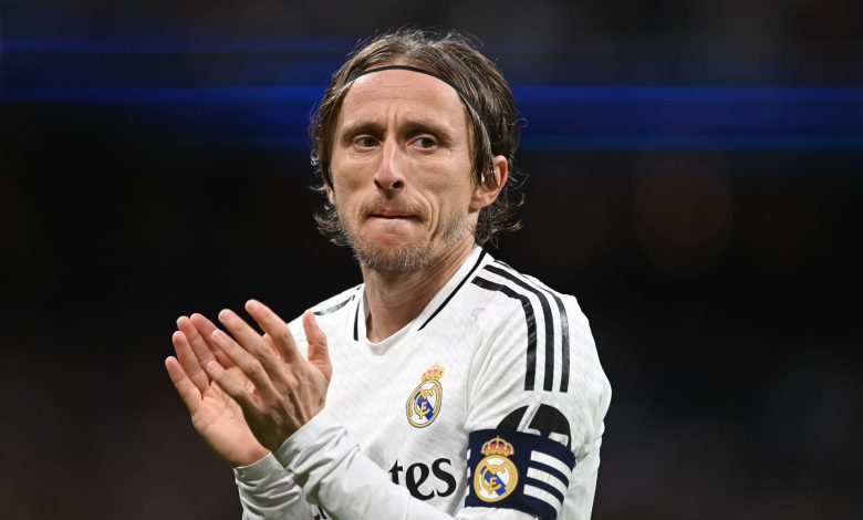 وداع أسطوري: مودريتش يختتم رحلته التاريخية مع ريال مدريد بعد مسيرة حافلة بالألقاب