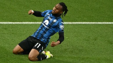 برشلونة يضع عينه على جوهرة أتالانتا: أديمولا لوكمان على رادار "البلوغرانا"!